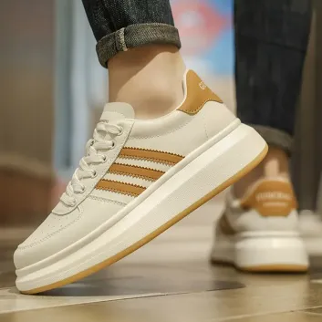 REBEL ROAMERS CASUAL SHOE